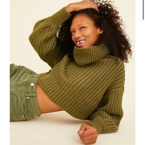 Urban Outfitters Green Cropped Turtleneck Top